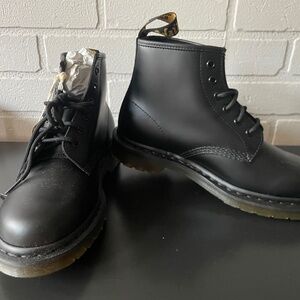 Dr. Martens 101 Smooth Leather Ankle Boots